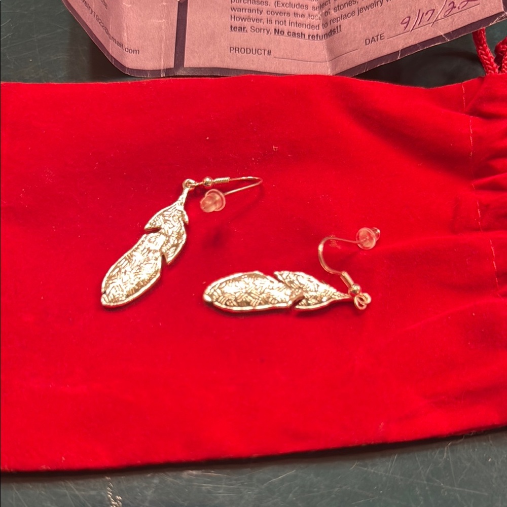 Chic Silver Feather Drop Earrings - image 4